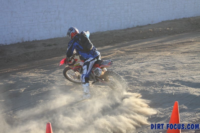 amqbaja500cb1img_9056.jpg