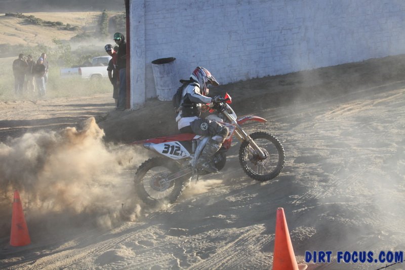 amqbaja500cb1img_9075.jpg