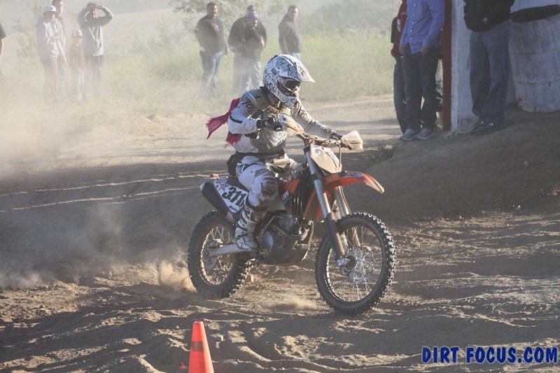 amqbaja500cb1img_9094.jpg